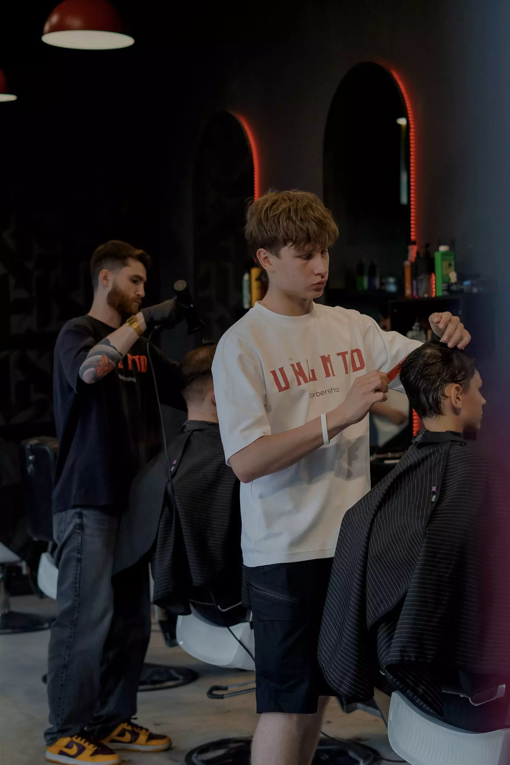 UNLMTD barber przy pracy